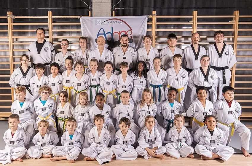 Le club poursuit son évolution en transmettant les valeurs du taekwondo dans un cadre à la fois exigeant et convivial, où chacun progresse à son rythme.