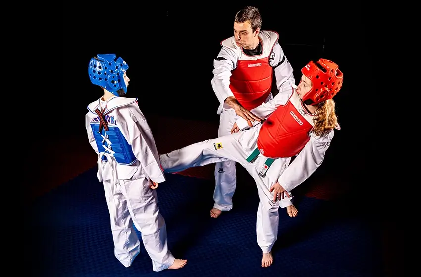 La compétition combat est appelée "Kyorugi".